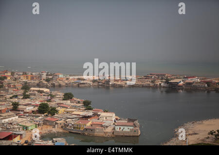Angola Luanda, la vita in città costa in Africa Foto Stock