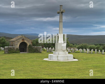 dh Lyness Cemetery Naval HOY ORKNEY Scottish prima guerra mondiale 1 cimitero britannico cimitero militare marina croce scozia tomba Foto Stock