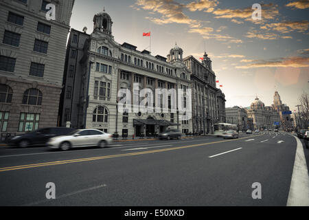 Shanghai il Bund al crepuscolo Foto Stock
