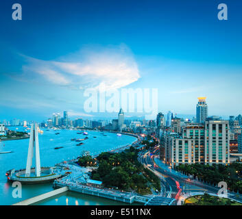 Bella shanghai bund al crepuscolo Foto Stock