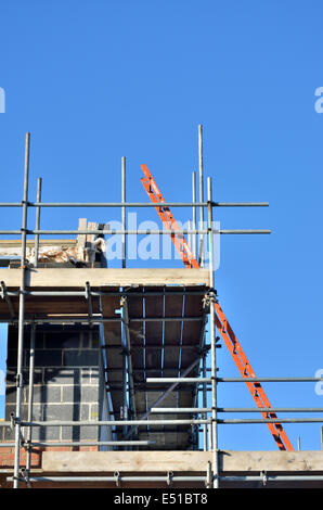 Scaletta a angolo sul sito di costruzione Foto Stock