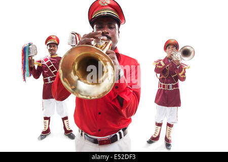 Bandmaster giocando su una tromba Foto Stock