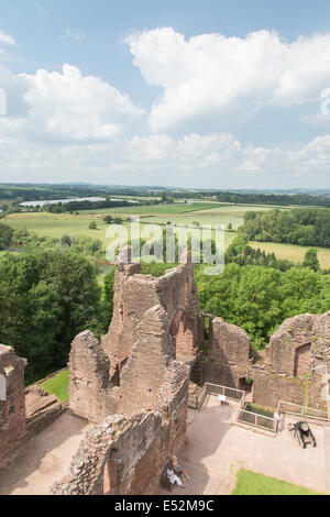 Norman xi secolo Goodrich Castello nella valle del Wye, Herefordshire, England, Regno Unito Foto Stock