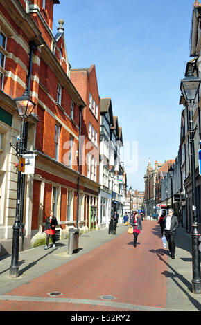 Cross Street, Reading, Berkshire, Inghilterra, Regno Unito Foto Stock