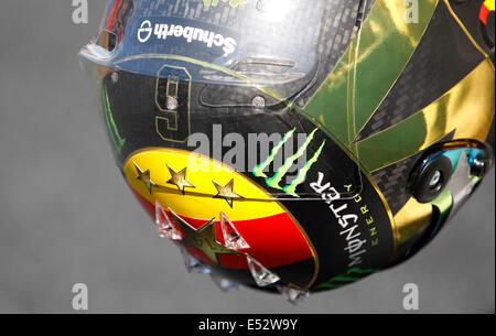 Hockenheim, Germania. 18 Luglio, 2014. Motorsports: FIA Formula One World Championship 2014, il Gran Premio di Germania, casco di #6 Nico Rosberg (GER, Mercedes AMG Petronas Team di F1), il credito: dpa picture alliance/Alamy Live News Foto Stock
