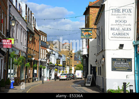 Church Street, Twickenham, London Borough of Richmond upon Thames, Greater London, England, Regno Unito Foto Stock