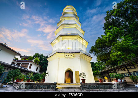 Fuzhou, Fujian, Cina presso la Pagoda Bianca. Foto Stock