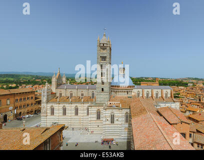 Dalla cima di il Museo dell'Opera del Duomo. Il migliore punto di osservazione di Siena. Un panorama mozzafiato con vista su Sie Foto Stock