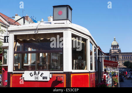 Cafe Tramvaj su Piazza Venceslao, Praga Repubblica Ceca Foto Stock