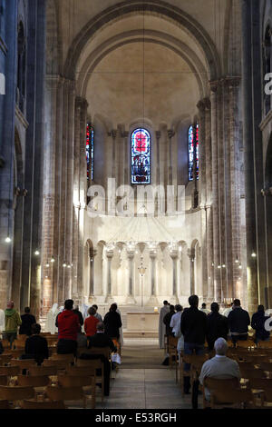 Architettura romana stile, Interno della chiesa di grande Saint Martin a Colonia, Germania Foto Stock