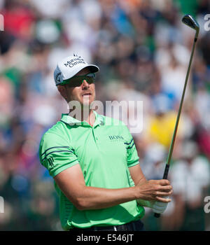 Hoylake, UK. Il 20 luglio, 2014. La Open Golf Championship, round finale. Henrik STENSON [SWE] con il suo approccio al credito verde: Azione Plus sport/Alamy Live News Foto Stock