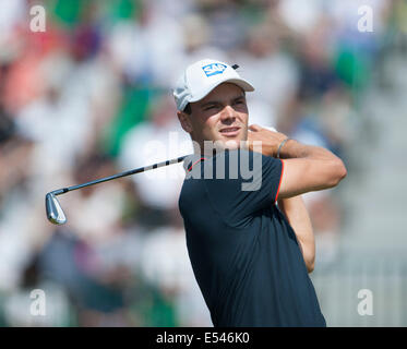 Hoylake, UK. Il 20 luglio, 2014. La Open Golf Championship, round finale. Martin Kaymer [GER] con il suo approccio al credito verde: Azione Plus sport/Alamy Live News Foto Stock