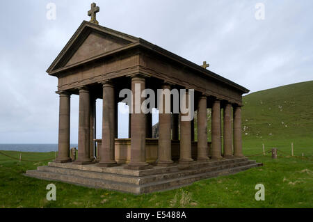 Il Bullough Mausoleo, Harris Bay, Isola di Rum, Scotland, Regno Unito. Foto Stock