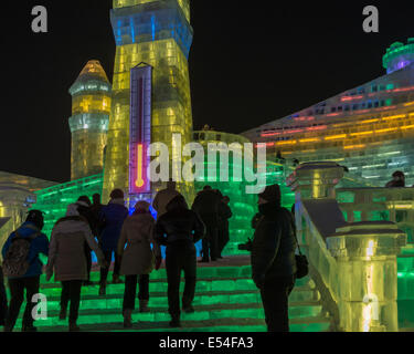 Termometro mostra -33oC presso la Pista Internazionale di Festival, Harbin, Cina Foto Stock