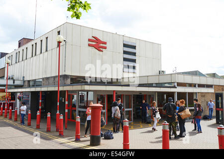 Stazione ferroviaria sulla unità ferroviarie Wolverhampton West Midlands, Regno Unito Foto Stock