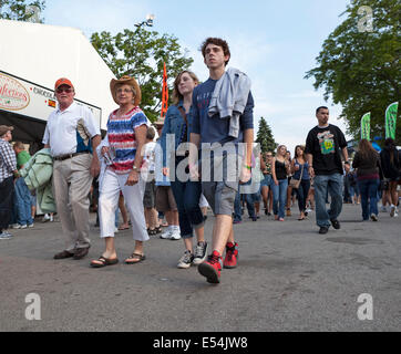 Le persone al Summerfest di Milwaukee, Wisconsins, STATI UNITI D'AMERICA. Foto Stock