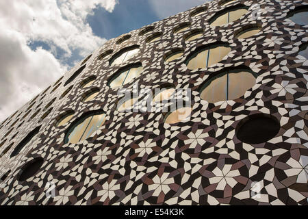 Il Ravensbourne, College of Design e Comunicazione, vicino all'O2 Arena di Greenwich, Londra, Regno Unito. Foto Stock