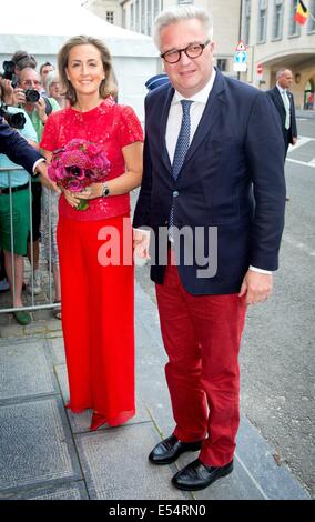 Bruxelles, Belgio. Il 20 luglio, 2014. Il Principe Laurent e principessa Claire del Belgio assistere al concerto per la giornata nazionale a Bruxelles, Belgio, 20 luglio 2014. Foto: Patrick van Katwijk/dpa/Alamy Live News Foto Stock