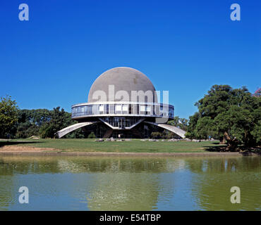 Il Galileo Galilei planetarium, noto anche come Planetario, nel Parque Tres de Febrero (Palermo boschi), Buenos Aires, Argentina Foto Stock