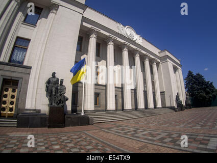 Luglio 20, 2014 - edificio del parlamento ucraino (Verhovna Rada) a Kiev. © Igor Golovniov/ZUMA filo/Alamy Live News Foto Stock