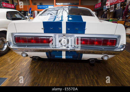 La Shelby Mustang GT350 fastback (1967) - è una versione ad alte prestazioni della Ford Mustang. Vista posteriore. Foto Stock