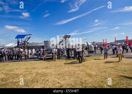 F3-5 JSF joint strike fighter Lightning ll motore e della cellula display a Farnborough International Air Show il 15 Luglio 2014 Foto Stock