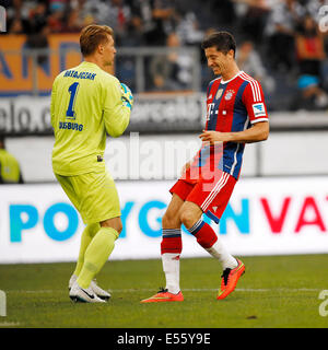 Gentile partita di calcio - MSV Duisburg v FC Bayern Monaco di Baviera il 21 luglio 2014 a Duisburg: Nuovo FC Bayern Monaco Attaccante Robert Lewandowski in azione. Foto Stock