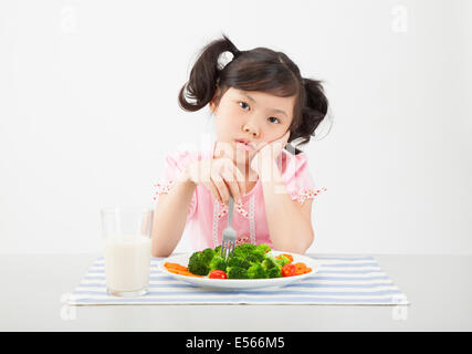 Cinese asiatici bambina senza appetito Foto Stock