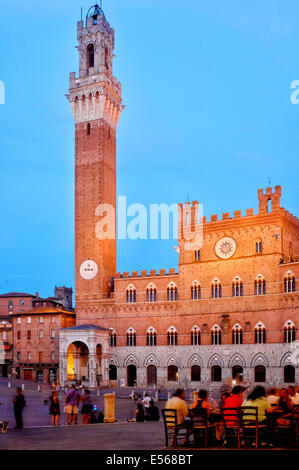 Palazzo Publico e Torre del Mangia, Siena Italia Foto Stock