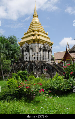 Wat Chedi Luang in Chiang Mai Thailandia Foto Stock