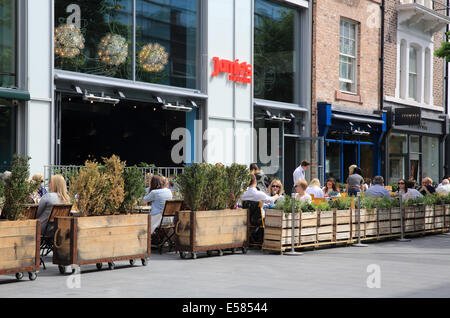 Jamie è il ristorante italiano nel nuovo Liverpool ONE shopping, retail e il centro per il tempo libero, nel Merseyside, NW England, Regno Unito Foto Stock