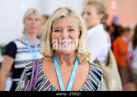 Monaco di Baviera, Germania. 22 Luglio, 2014. L'attrice Jutta Speidel assiste il DLDwomen (Digital-Life-design) Conferenza al Haus der Kunst di Monaco di Baviera, Germania. Il motto di questo anno la DLDwomen innovazione conferenza tenuta da Hubert Burda Media il 21 e 22 luglio a Monaco di Baviera è 'pertinenza!' Credit: dpa picture alliance/Alamy Live News Foto Stock