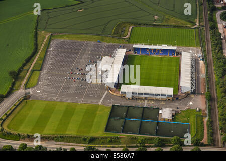 Una veduta aerea del prato Greenhous, noto anche come il nuovo prato, casa di Shrewsbury Town FC Foto Stock