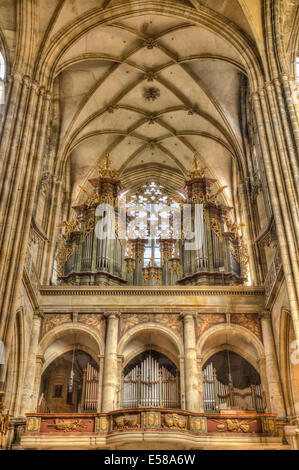 Organo nella Cattedrale di st. Vito di Praga Foto Stock