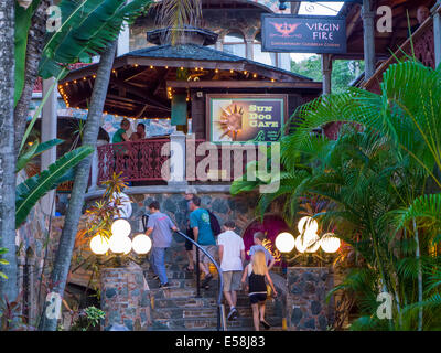 Mongoose Junction Shopping & Dining complesso in Cruz Bay sull'isola caraibica di San Giovanni nelle Isole Vergini Americane Foto Stock