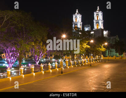 Valladolid Plaza, Yucatan, Messico Foto Stock