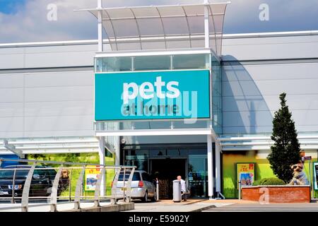 Un animali domestici in casa superstore sulla Giltbrook retail park Nottingham England Regno Unito Foto Stock