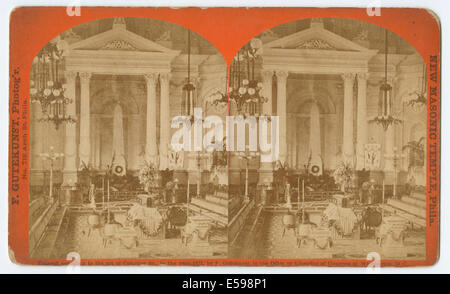 Uno stereografo del 1873 che mostra la Grand Lodge Room nel nuovo Tempio massonico di Filadelfia, fotografato da Frederick Gutekunst. Foto Stock