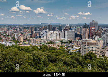 Montreal Downtown cityscape dal Mont Royal Foto Stock