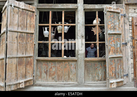 Ramaio workshop, Lahic, Azerbaigian Foto Stock