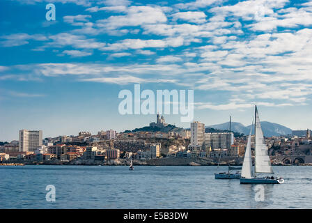 Vista dello Skyline di oltre Marsiglia dal Chateau d' If su Isle D'se Foto Stock