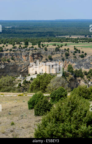 Eremo di San Frutos, lontano vista in 'Hoces del Duratón " Parco naturale in Segovia (Spagna) Foto Stock