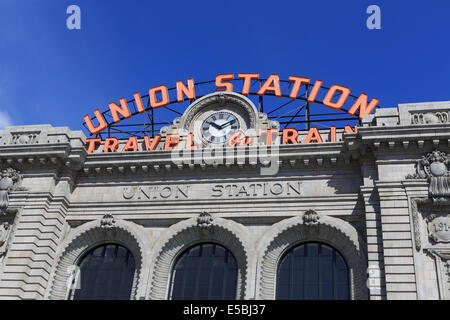 Denver Colorado STATI UNITI D'America - 26 luglio 2014. Stazione Union apre al pubblico per la prima volta dopo la ristrutturazione è iniziata nel 2008. Credit: Ed Endicott/Alamy Live News Foto Stock