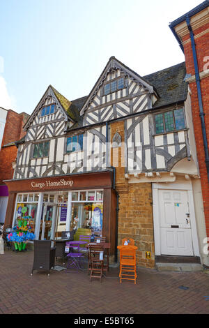 Xvi secolo la struttura di legno edificio posto sul mercato Banbury Oxfordshire UK Foto Stock