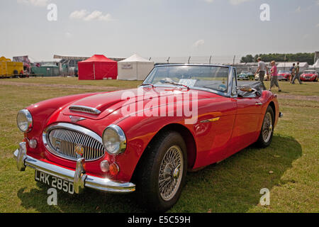Austin Healey Sport 2912cc costruita nel 1966 auto in mostra a Silverstone Classic car giorno Foto Stock