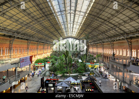 Giardino botanico, Madrid stazione ferroviaria o la Estación de Puerta de Atocha, Spagna Foto Stock