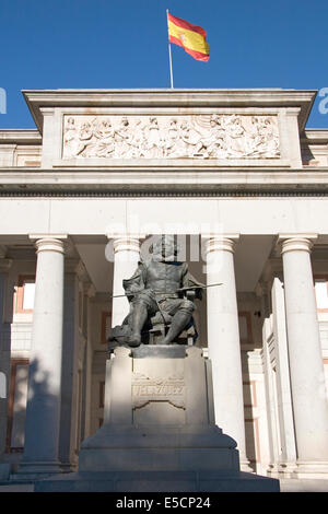 Velazquez statua nel museo El Prado Foto Stock