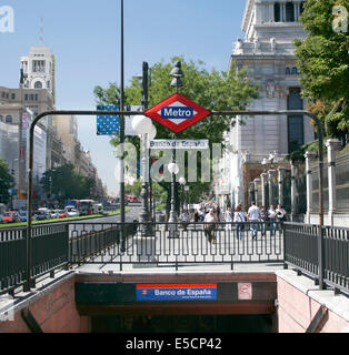 La metropolitana di Madrid, Banco de España stazione; Spagna Foto Stock