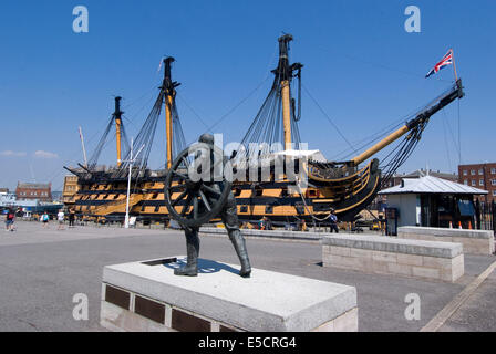 L'ammiraglio Nelson's ship, HMS Victory, storico di Portsmouth Docks, Inghilterra Foto Stock
