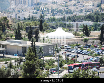 Gerusalemme, Israele, vista in elevazione del Santuario del libro presso il Museo di Israele, si concentra sui rotoli del Mar Morto e altri ancie Foto Stock